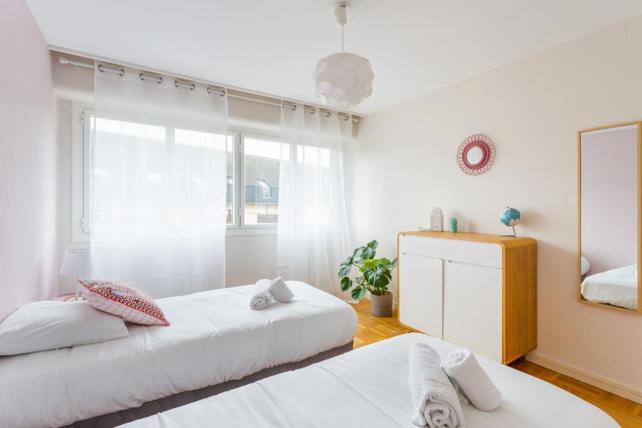 ROSA, Confortable 2 chambres avec parking dans le centre Rennes Extérieur photo